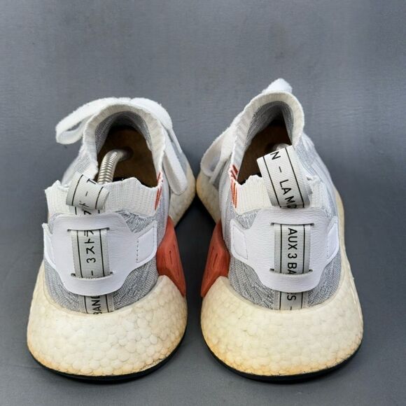 Athletic_Shoes